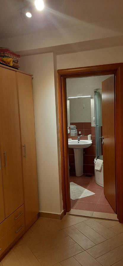 Appartement Iskra à Budva Extérieur photo